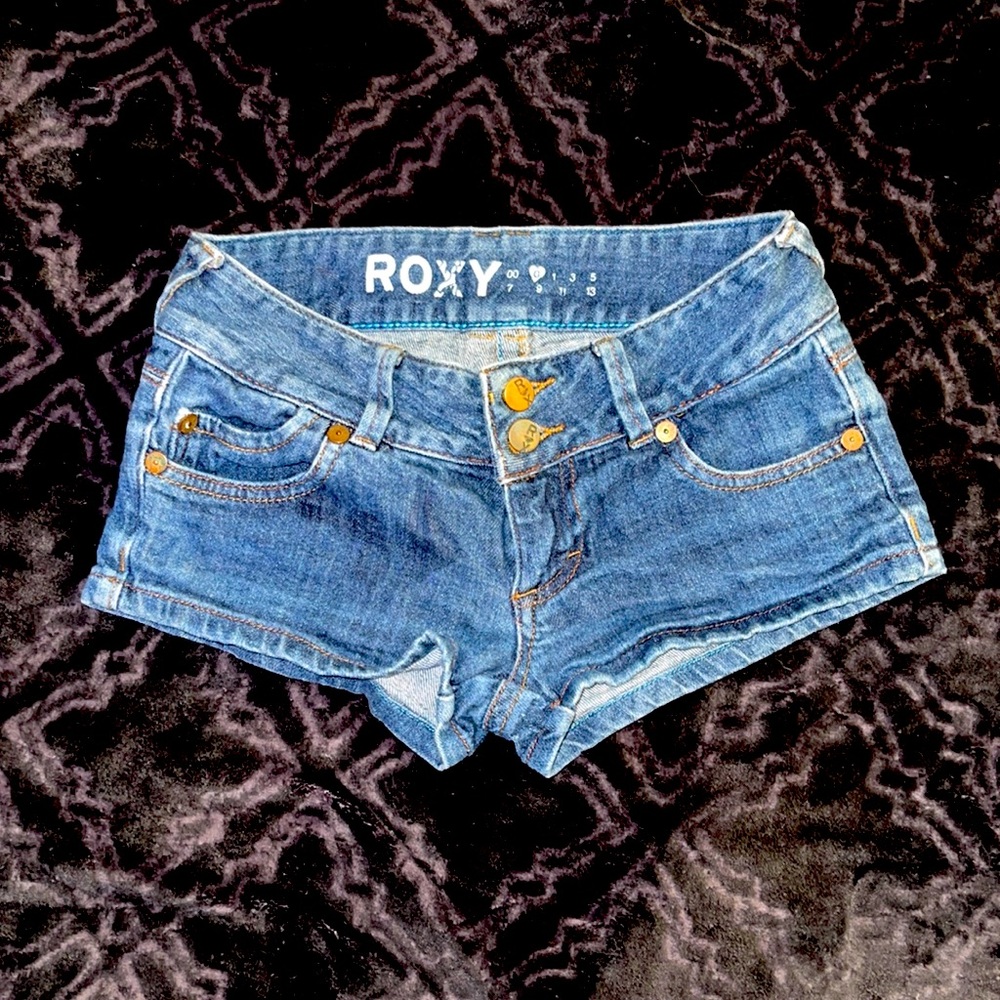 Roxy Jean shorts great for summer❣️